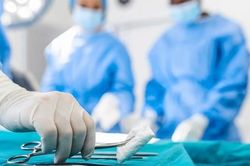 Phát hiện ung thư từ vết đốm nâu dưới mi mắt