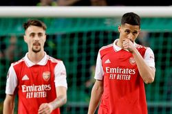 Arsenal: Đối thủ lớn nhất là chính mình