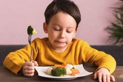 Làm thế nào để khắc phục tình trạng trẻ biếng ăn?