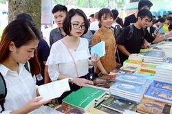 Nhiều chương trình khuyến mãi trước thềm Ngày Sách và Văn hóa đọc