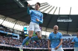 Man City: Không chỉ có ngôi sao Haaland
