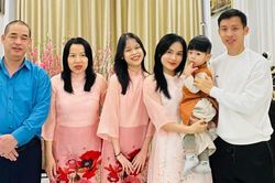 Cuộc sống viên mãn của Hùng Dũng: Ở biệt thự hơn 10 tỷ, bình yên bên vợ đẹp con ngoan