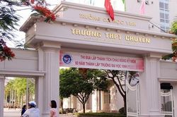 Vụ nữ sinh Trường THPT chuyên Đại học Vinh tự tử: Giáo viên chủ nhiệm bị tạm đình chỉ
