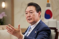 Tổng thống Hàn Quốc Yoon Suk Yeol bất ngờ thay đổi lập trường viện trợ quân sự cho Ukraine