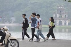 Hà Nội yêu cầu người dân đeo khẩu trang tại nơi đông người