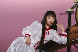 Phương Mỹ Chi gây sốt khi lột xác với tạo hình và phong cách khác lạ