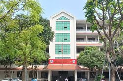 Vụ nữ sinh trường chuyên tự tử: Một số học sinh nhận tin nhắn đe dọa