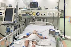 Nhiều trẻ nhập viện ở TP HCM do sốc sốt xuất huyết Dengue thể nặng