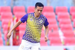 Văn Quyết nhận án phạt kịch khung sau sự cố trọng tài