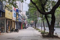 Đề án cho thuê vỉa hè: Cần thiết và cấp thiết