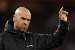 HLV MU phản ứng trái ngược về hai tội đồ Maguire và De Gea