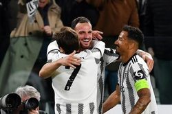Juventus được trả lại 15 điểm, leo lên vị trí thứ 3 Serie A