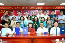 Thi đua xây dựng môi trường văn hóa trong cơ quan báo chí