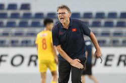 Bóng đá Việt Nam ngày 22/4: Trò cũ HLV Philippe Troussier 'gieo sầu' cho U22 Việt Nam