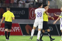 CLB Hà Nội làm đơn kháng án cho Văn Quyết