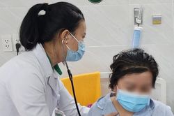 Máu trắng như sữa nghi do uống thuốc giảm cân giá 450.000 đồng