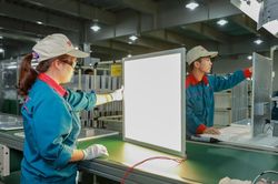 Ngày càng nhiều doanh nghiệp Việt xuất khẩu triệu USD qua 'chợ online'