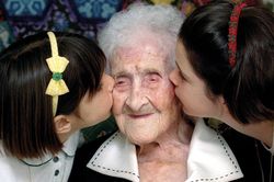 Cuộc sống ảnh hưởng thế nào nếu tuổi thọ con người kéo dài 150 năm