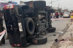 Họp khẩn vụ xe nghi chở hàng cấm tông thiếu tá CSGT và 2 người tử vong