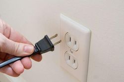 4 thiết bị ngốn điện hơn điều hòa nhà nào cũng có: Dùng xong nhớ rút phích cắm tiết kiệm cả triệu tiền điện