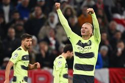 Cú ăn ba của Man City khả thi đến đâu?