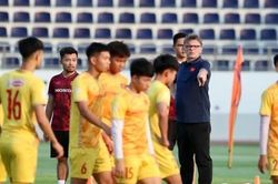 U22 Việt Nam thua trận giao hữu cuối cùng trước SEA Games 32