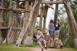 Trẻ em thành Vinh 'khát' sân chơi đúng nghĩa