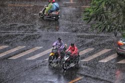 Chủ động ứng phó với mưa dông kèm lốc, sét, mưa đá và gió giật mạnh