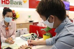 Chính thức cơ cấu nợ, giữ nguyên nhóm nợ để hỗ trợ khách hàng