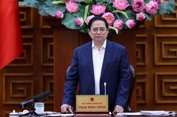 Thủ tướng yêu cầu ngân hàng giảm thêm lãi suất huy động, cho vay