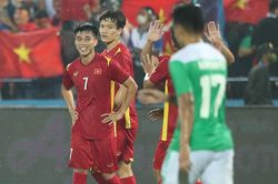 Đá SEA Games 32, HLV Troussier cần cựu binh U22 Việt Nam lên tiếng