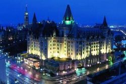 Canada lên kế hoạch phát triển kinh tế đêm