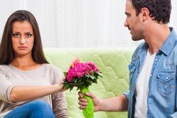 Bí kíp giúp vợ nguôi giận của chồng tâm lý