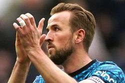 MU bán 4 hậu vệ, Harry Kane rời Tottenham