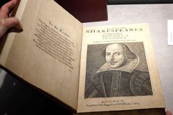 Triển lãm tuyển tập 'First Folio' của đại văn hào William Shakespeare