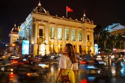'A Tourist's Guide to Love' và hành trình 'du lịch' đến vị trí đầu bảng