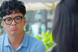 Nên 'cấm sóng' nghệ sĩ có hành vi lệch chuẩn như thế nào?