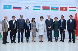 NSƯT Bùi Công Duy được phong Giáo sư danh dự ở Kazakhstan