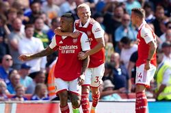 Đá 'chung kết' với Man City, Arsenal tìm điểm tựa từ Jesus-Zinchenko