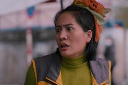 Gu thời trang 'khó mê' của Bình trong 'Cuộc đời vẫn đẹp sao'
