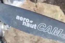Video binh lính Nga 'mổ xẻ' UAV cảm tử Mỹ gửi cho Ukraine