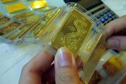 Vàng SJC 'lặng sóng' trước biến động của giá thế giới