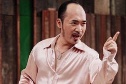 Tiến Luật hờn dỗi vì bị đồng nghiệp phân biệt đối xử nhưng lại khiến dân tình cười nắc nẻ