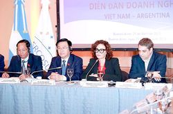 Chủ tịch Quốc hội Vương Đình Huệ dự Diễn đàn doanh nghiệp Việt Nam - Argentina