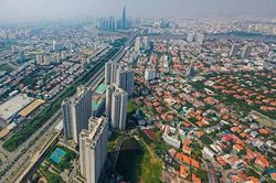 Nỗ lực phá băng, thị trường bất động sản rục rịch ấm trở lại?