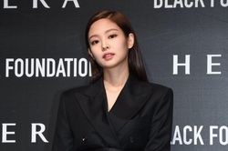 Jennie, Suzy và dàn sao nữ Hàn ưa chuộng kiểu tóc nào khi mặc vest?