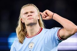 Tin nóng bóng đá sáng 27/4: Haaland lại phá kỷ lục ghi bàn, Ten Hag có kế hoạch cho Harry Kane