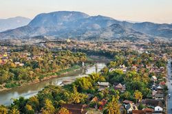 Luang Prabang đón nhận lượng du khách tăng đột biến