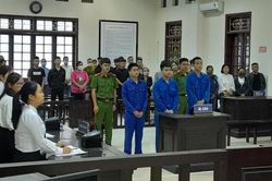 Xét xử 3 thanh niên vận chuyển 6.000 viên ma túy từ Khe Sanh vào Huế