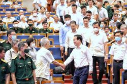Chủ tịch nước Võ Văn Thưởng tiếp xúc cử tri thành phố Đà Nẵng